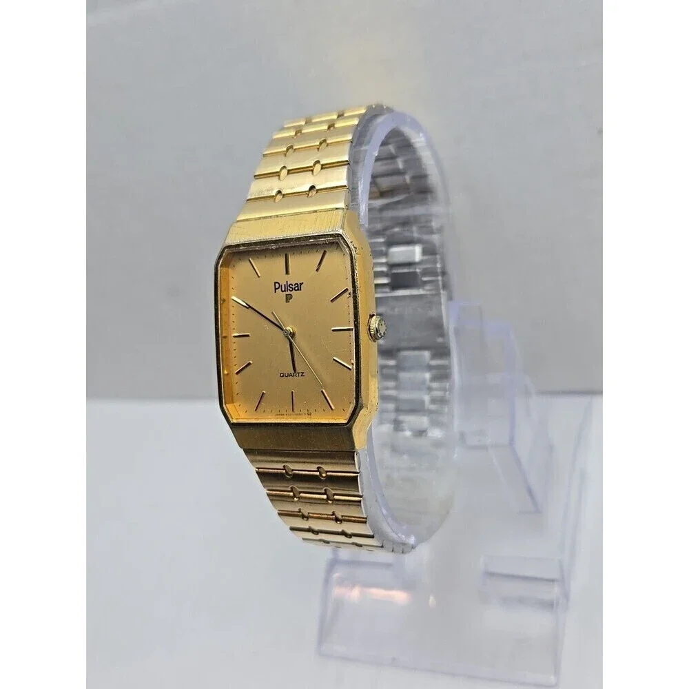Vintage Pulsar by Seiko V321-5009 Gold Tone Tank Quartz Mens Watch New Battery
